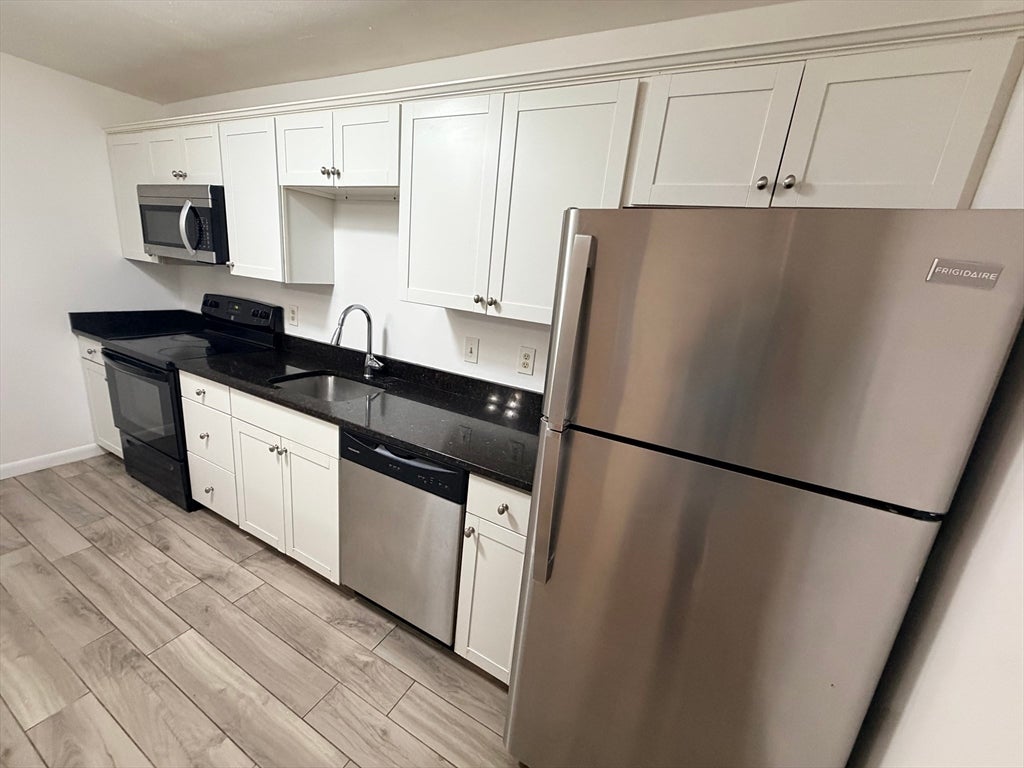 270 Quarry St #30, Quincy, MA, 270 Quarry St #30, Quincy, MA Photo #2