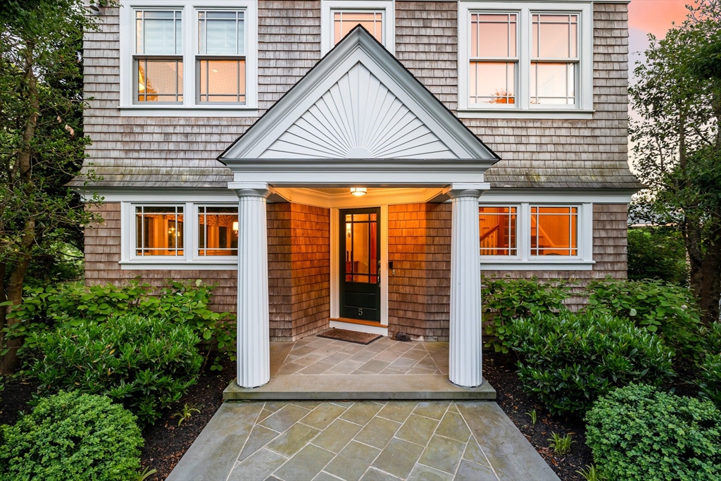 5 Ellsworth Drive