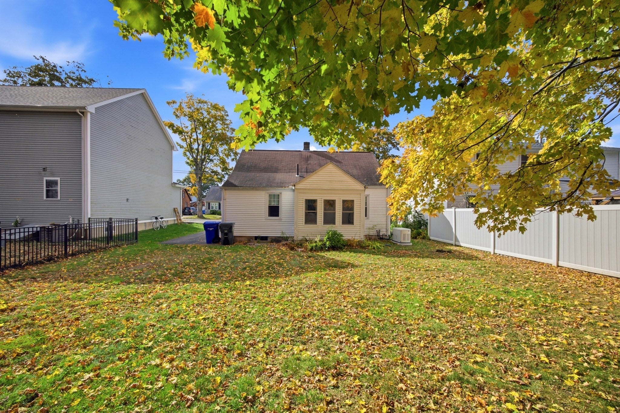 163 Ellsworth Ave, Springfield, MA, 163 Ellsworth Ave, Springfield, MA Photo #26
