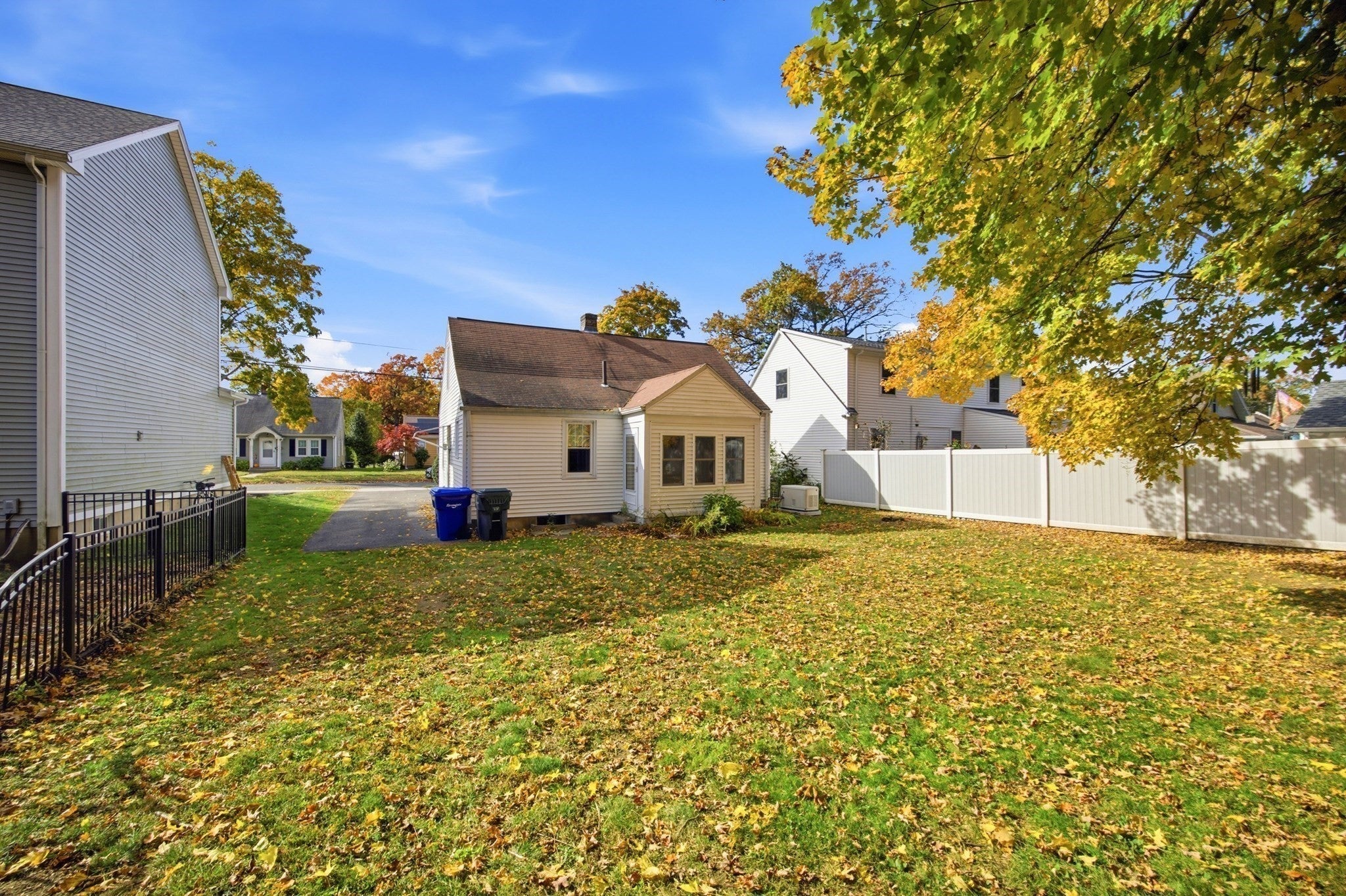 163 Ellsworth Ave, Springfield, MA, 163 Ellsworth Ave, Springfield, MA Photo #4