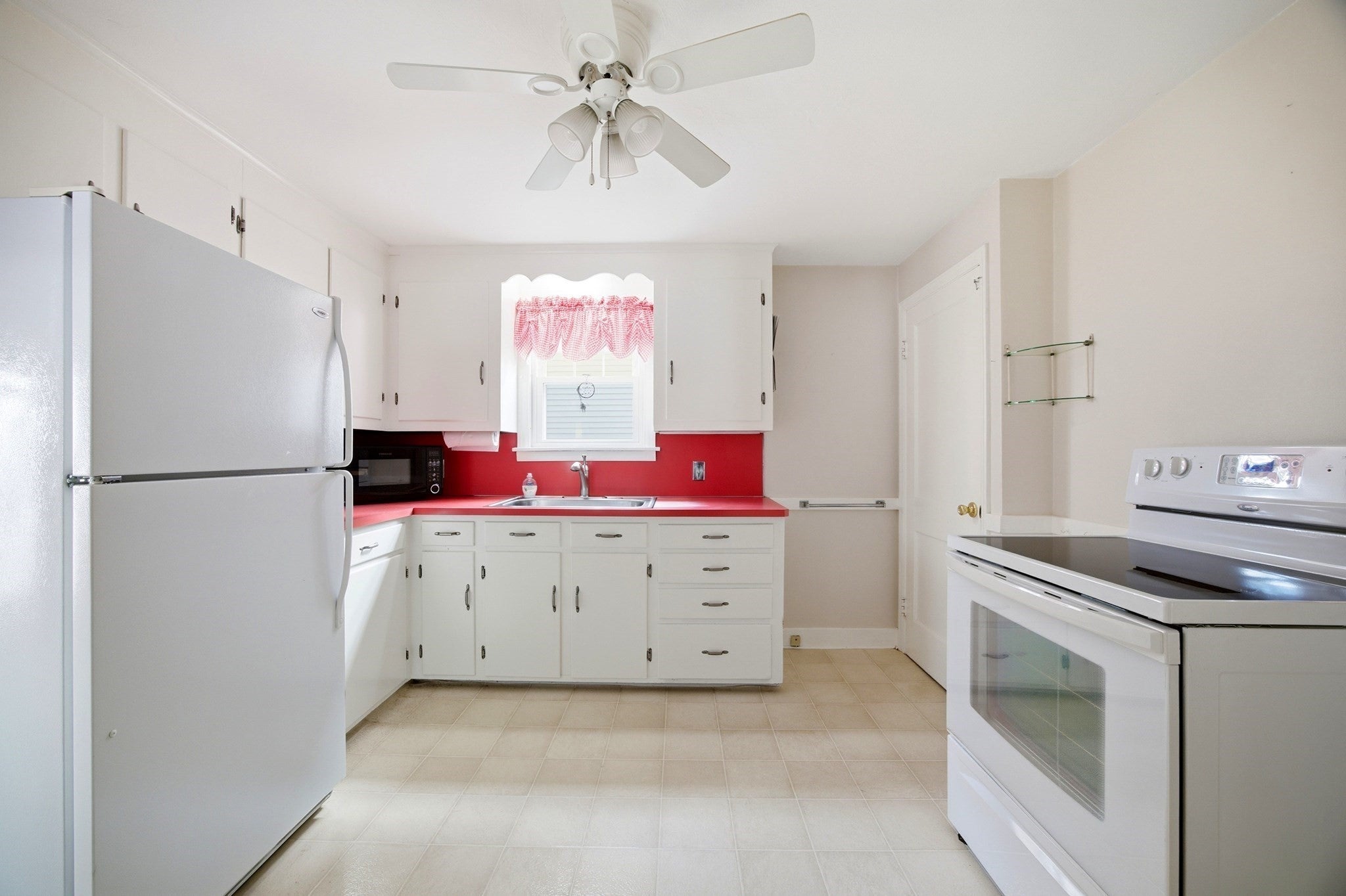 163 Ellsworth Ave, Springfield, MA, 163 Ellsworth Ave, Springfield, MA Photo #2