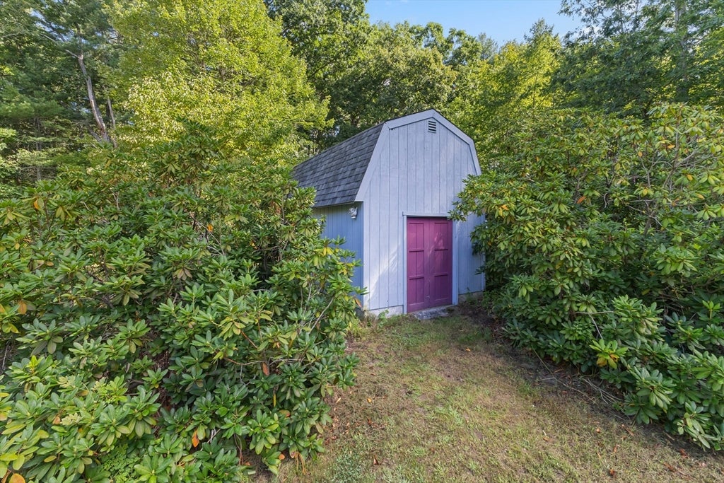 627 Main St, Dunstable, MA, 627 Main St, Dunstable, MA Photo #3