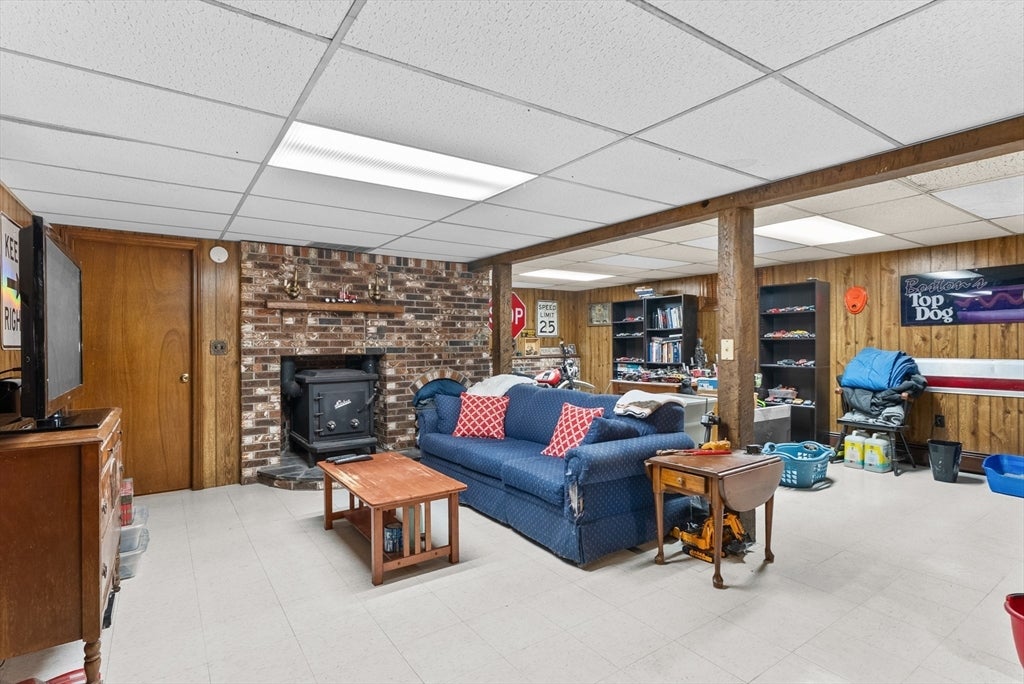 70 Central Blvd, Bellingham, MA, 70 Central Blvd, Bellingham, MA Photo #25