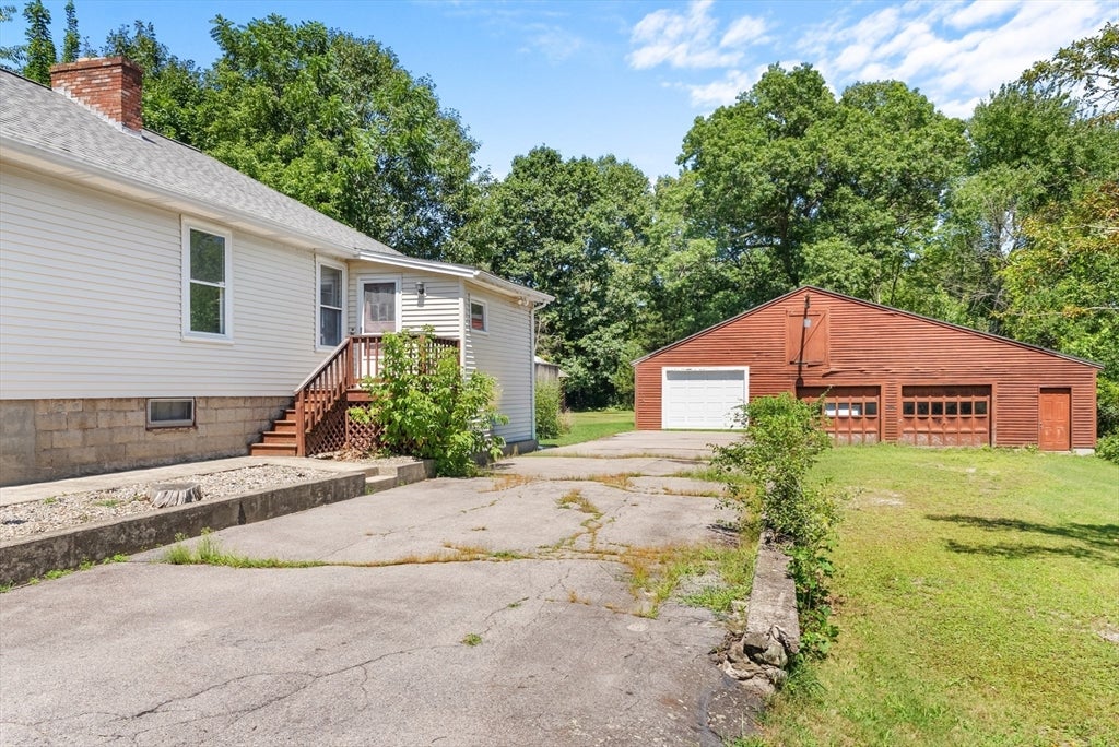 70 Central Blvd, Bellingham, MA, 70 Central Blvd, Bellingham, MA Photo #4