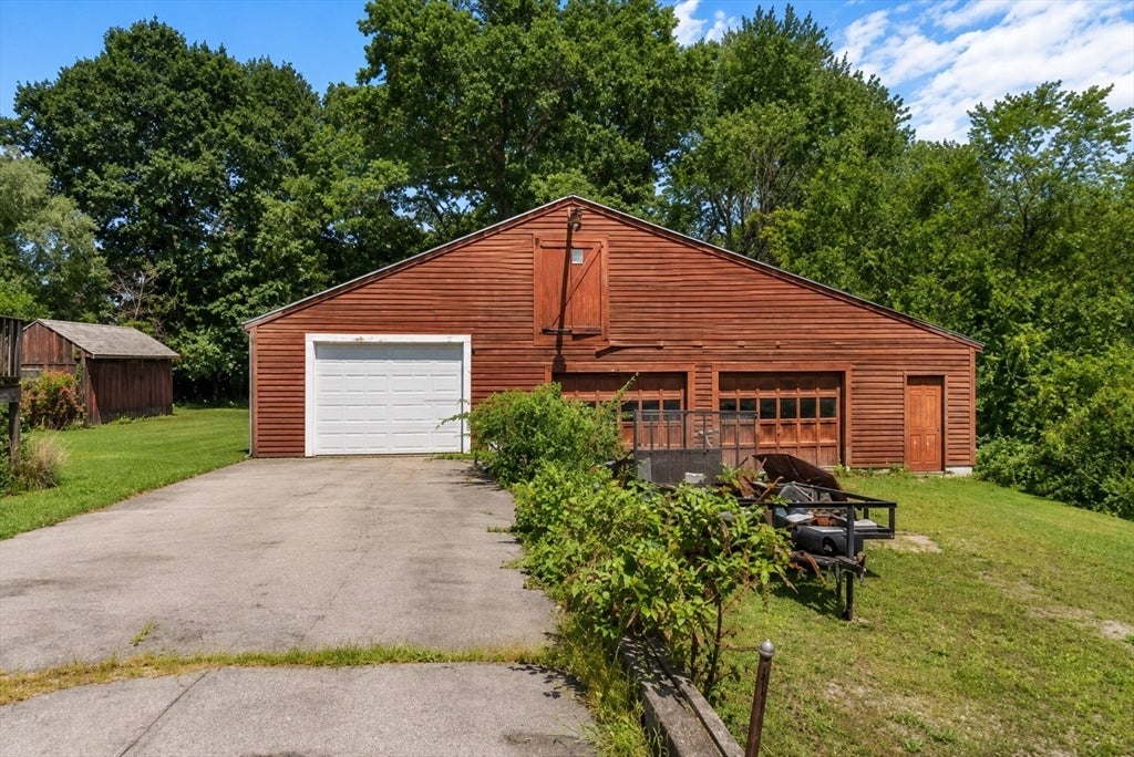 70 Central Blvd, Bellingham, MA, 70 Central Blvd, Bellingham, MA Photo #5