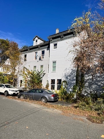 52 Mechanic Street