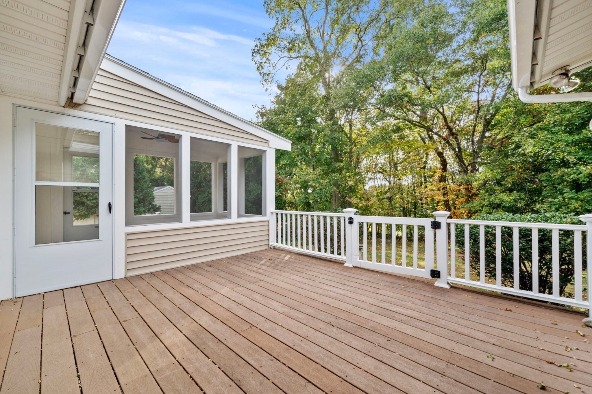 48 Catherine Dr, Peabody, MA, 48 Catherine Dr, Peabody, MA Photo #38