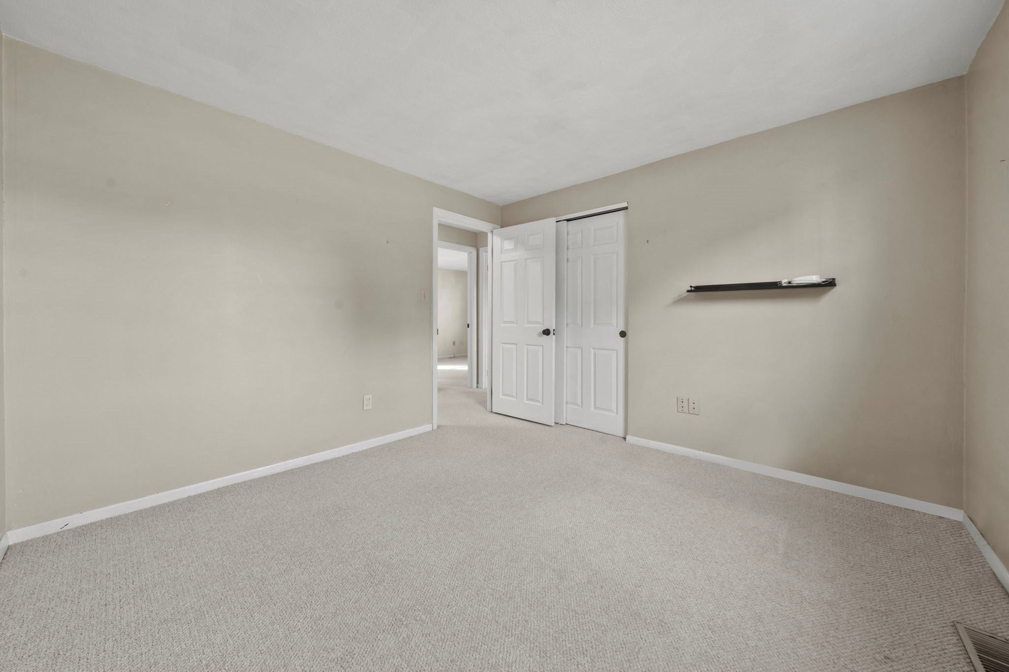48 Catherine Dr, Peabody, MA, 48 Catherine Dr, Peabody, MA Photo #28