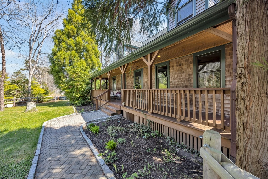 34 Hilltop Dr