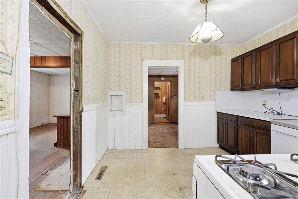 66 Calumet St, Revere, MA, 66 Calumet St, Revere, MA Photo #13