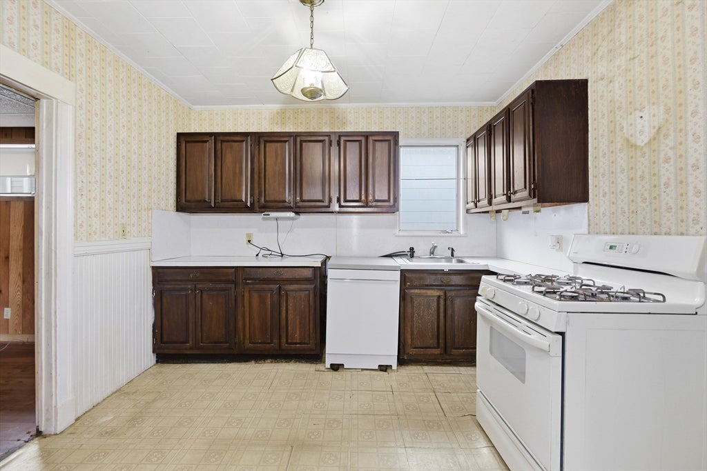 66 Calumet St, Revere, MA, 66 Calumet St, Revere, MA Photo #14