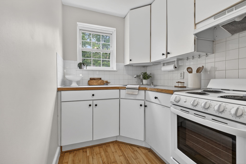 9 Dexter St #4, Malden, MA Photo #17