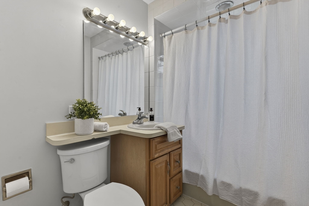 9 Dexter St #4, Malden, MA Photo #12