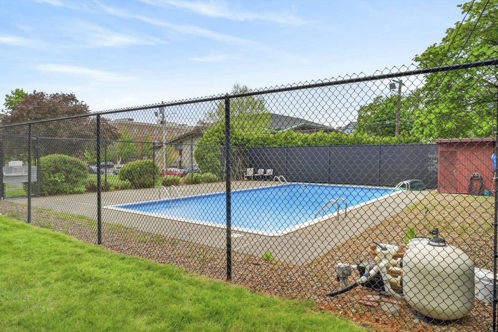 9 Dexter St #4, Malden, MA Photo #28