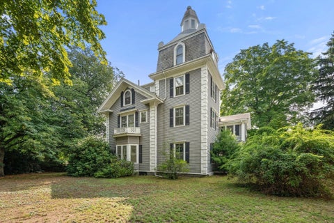 Photo of 98 Kingsbury St, Wellesley, MA 02481 (MLS # 73556729)