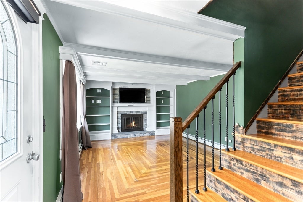 327 England St, Cumberland, RI, 327 England St, Cumberland, RI Photo #6