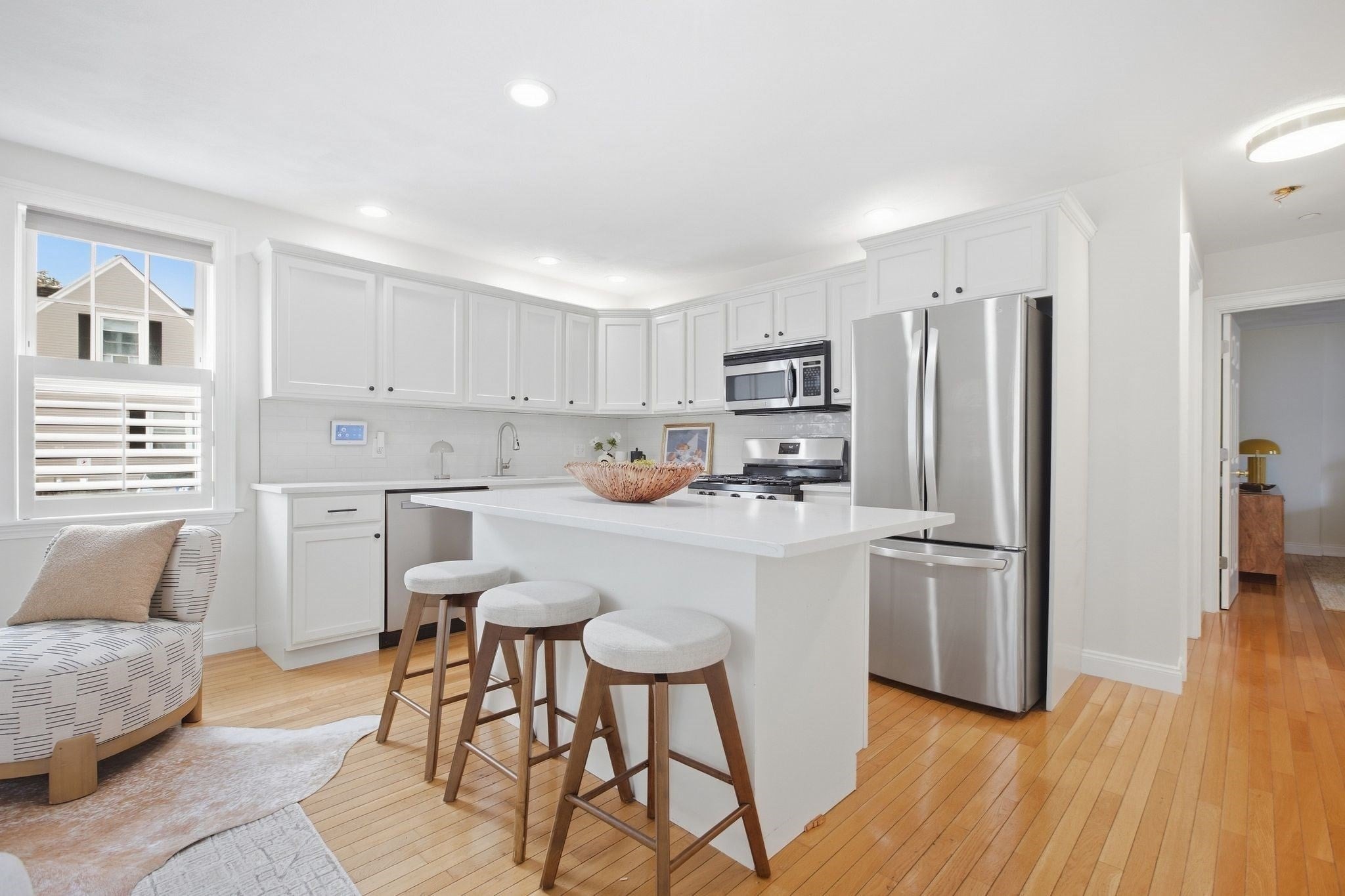 194 E St A