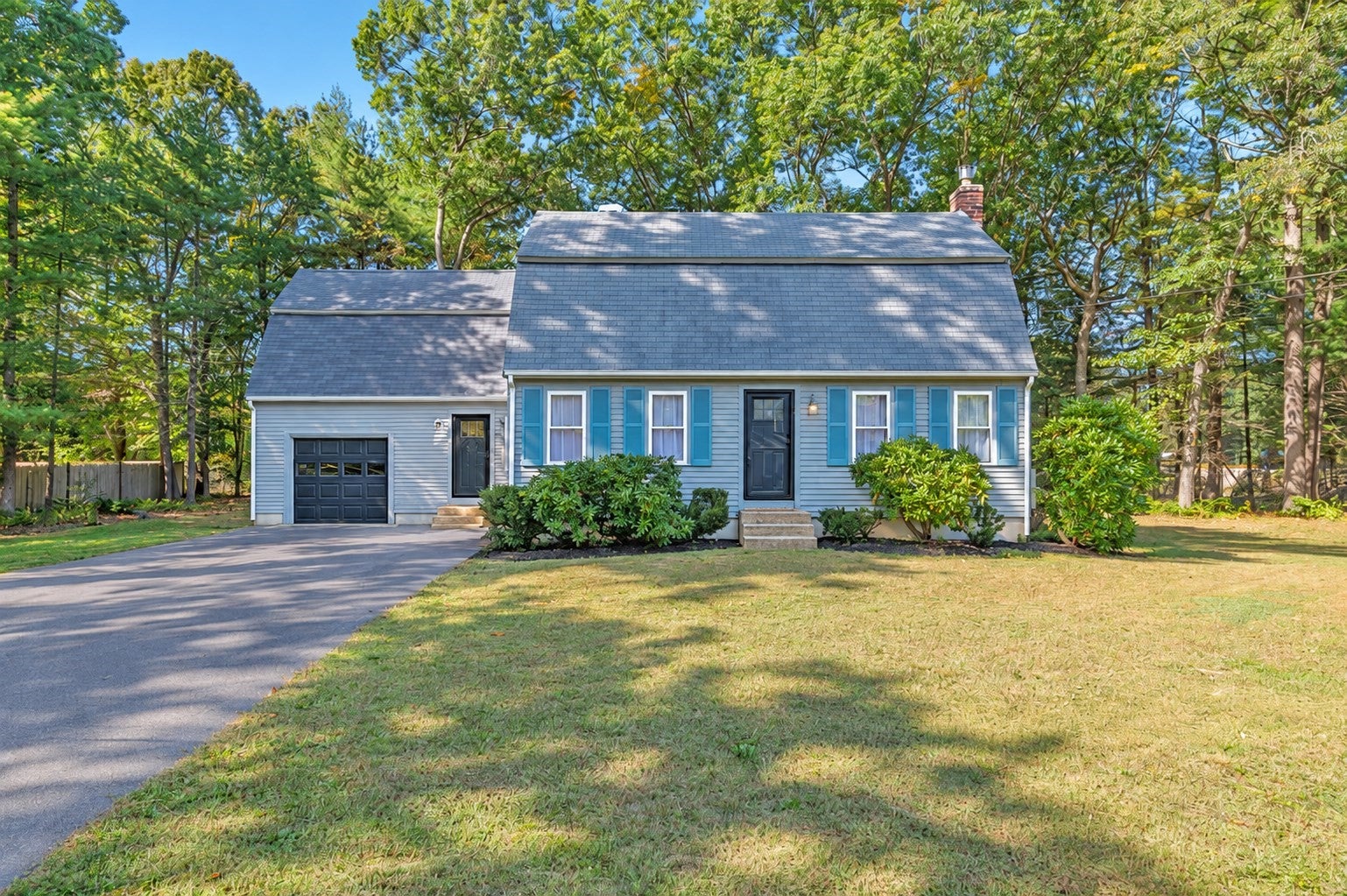 Photo of 76 Woodridge Road, Duxbury, MA