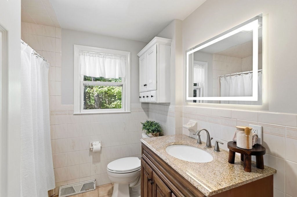 76 Woodridge Road, Duxbury, MA Photo #21