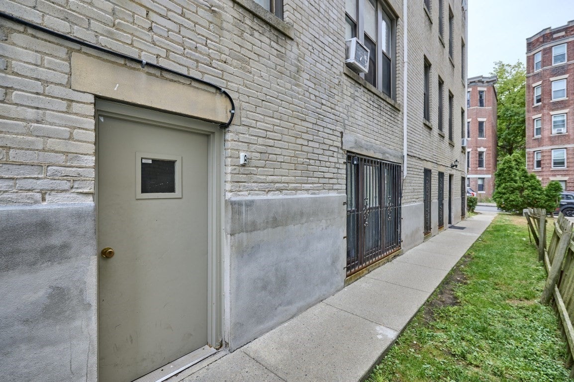 7 Lothian Rd #B, Boston, MA Photo #20