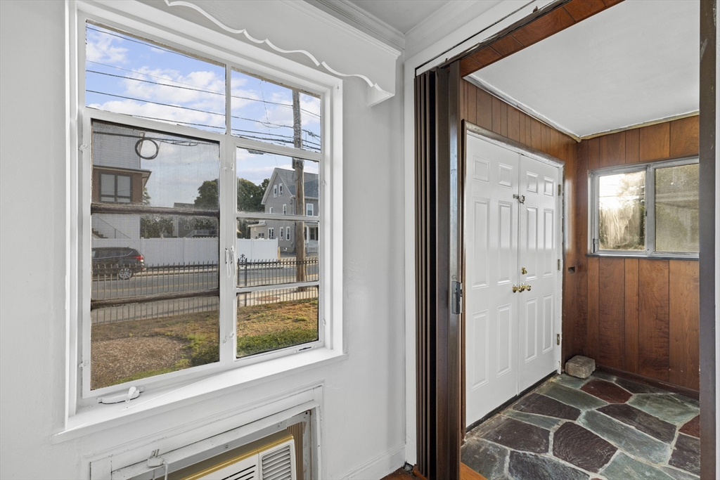 176 River St 0