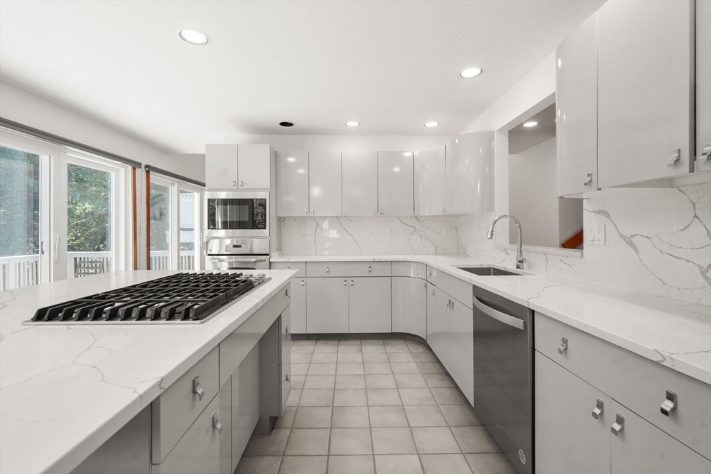 7 Larch Rd, Acton, MA, 7 Larch Rd, Acton, MA Photo #5