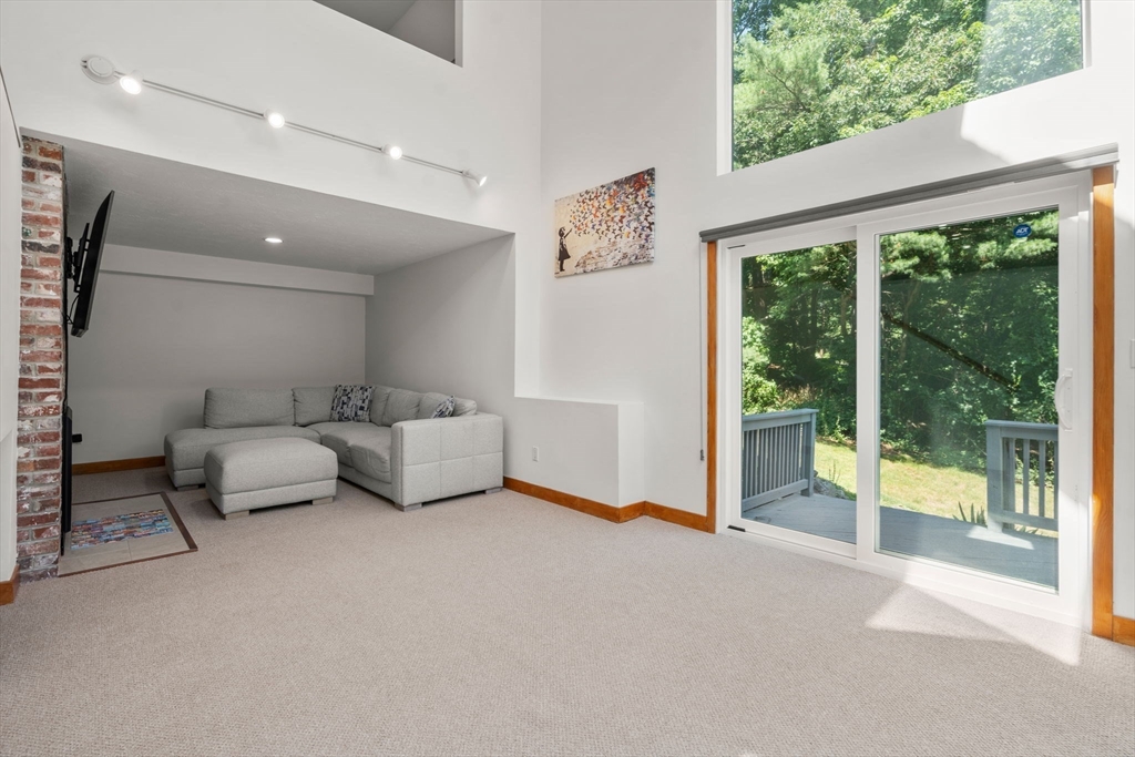 7 Larch Rd, Acton, MA, 7 Larch Rd, Acton, MA Photo #10