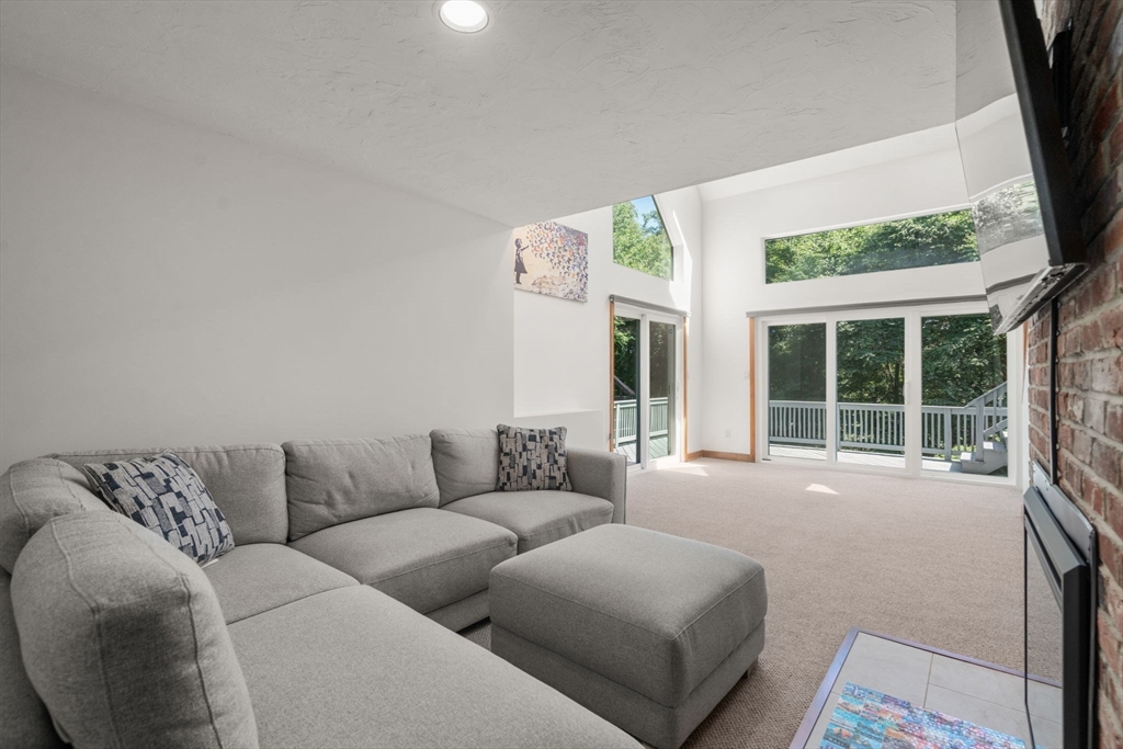 7 Larch Rd, Acton, MA, 7 Larch Rd, Acton, MA Photo #9