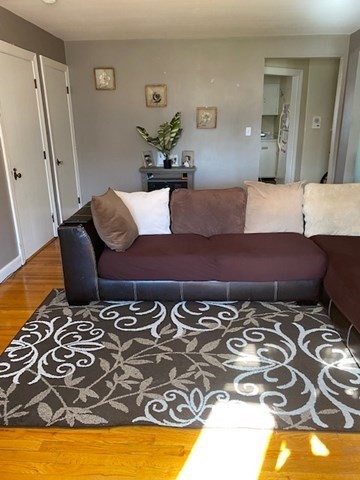 14 Ashland St 2R