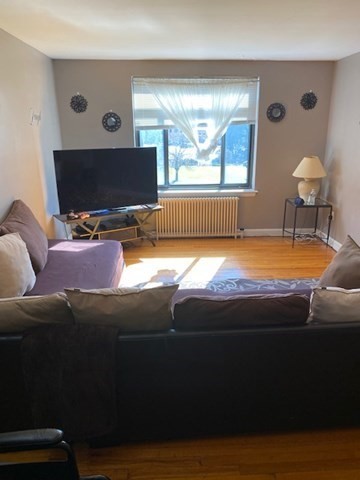14 Ashland St 2R