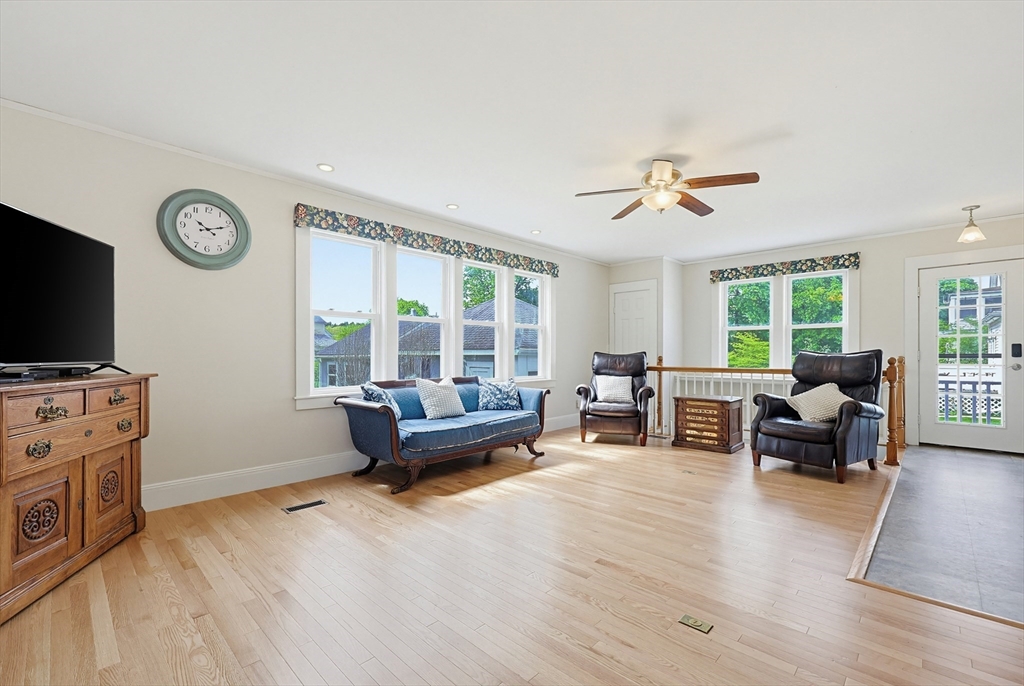 24 Riverside Pl, Walpole, MA Photo #7
