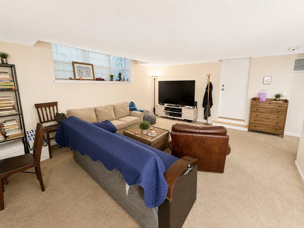 7 Lake Shore Ct #2B, Boston, MA, 7 Lake Shore Ct #2B, Boston, MA Photo #3