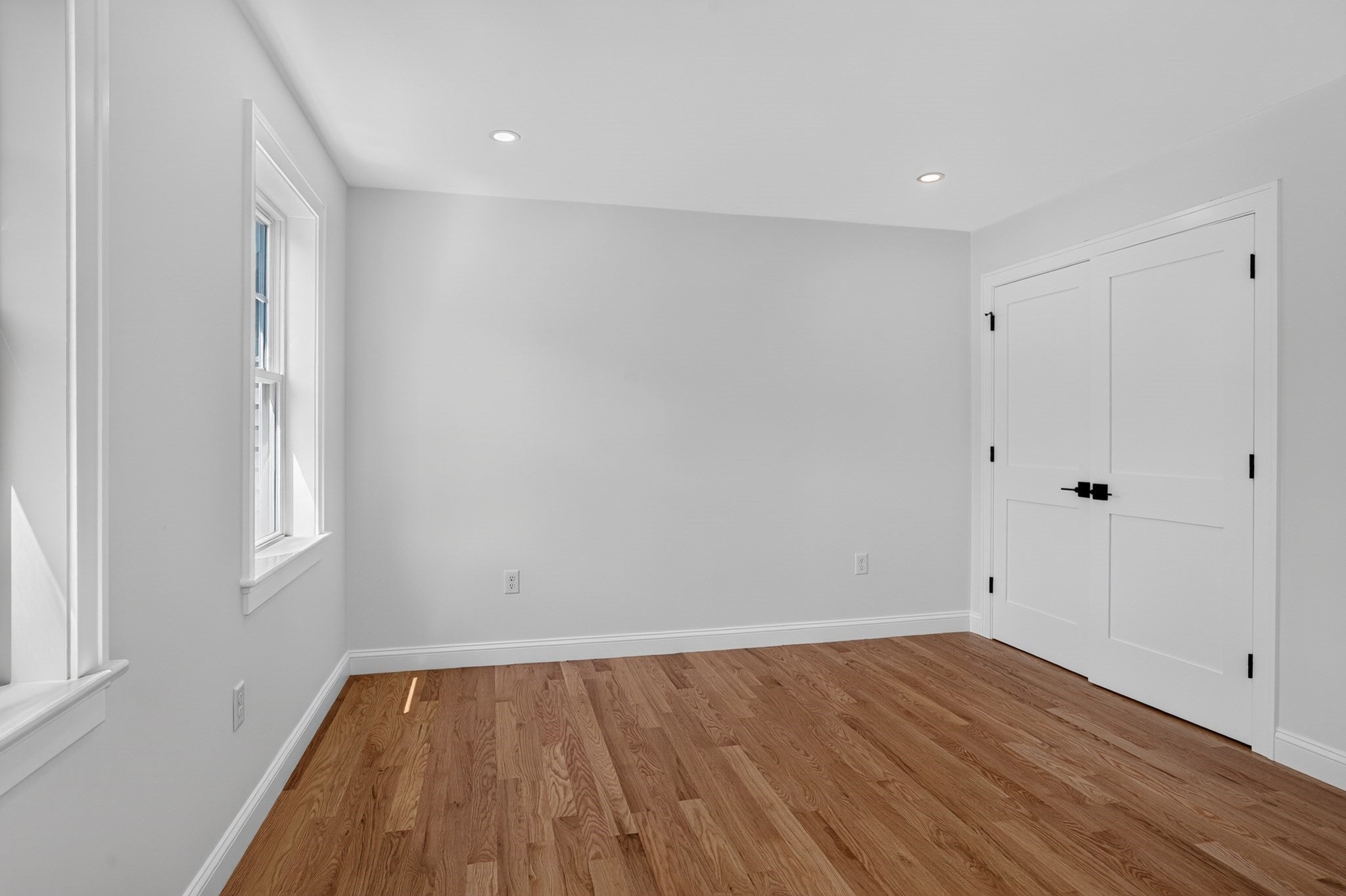 4 Wildwood St, Burlington, MA Photo #29