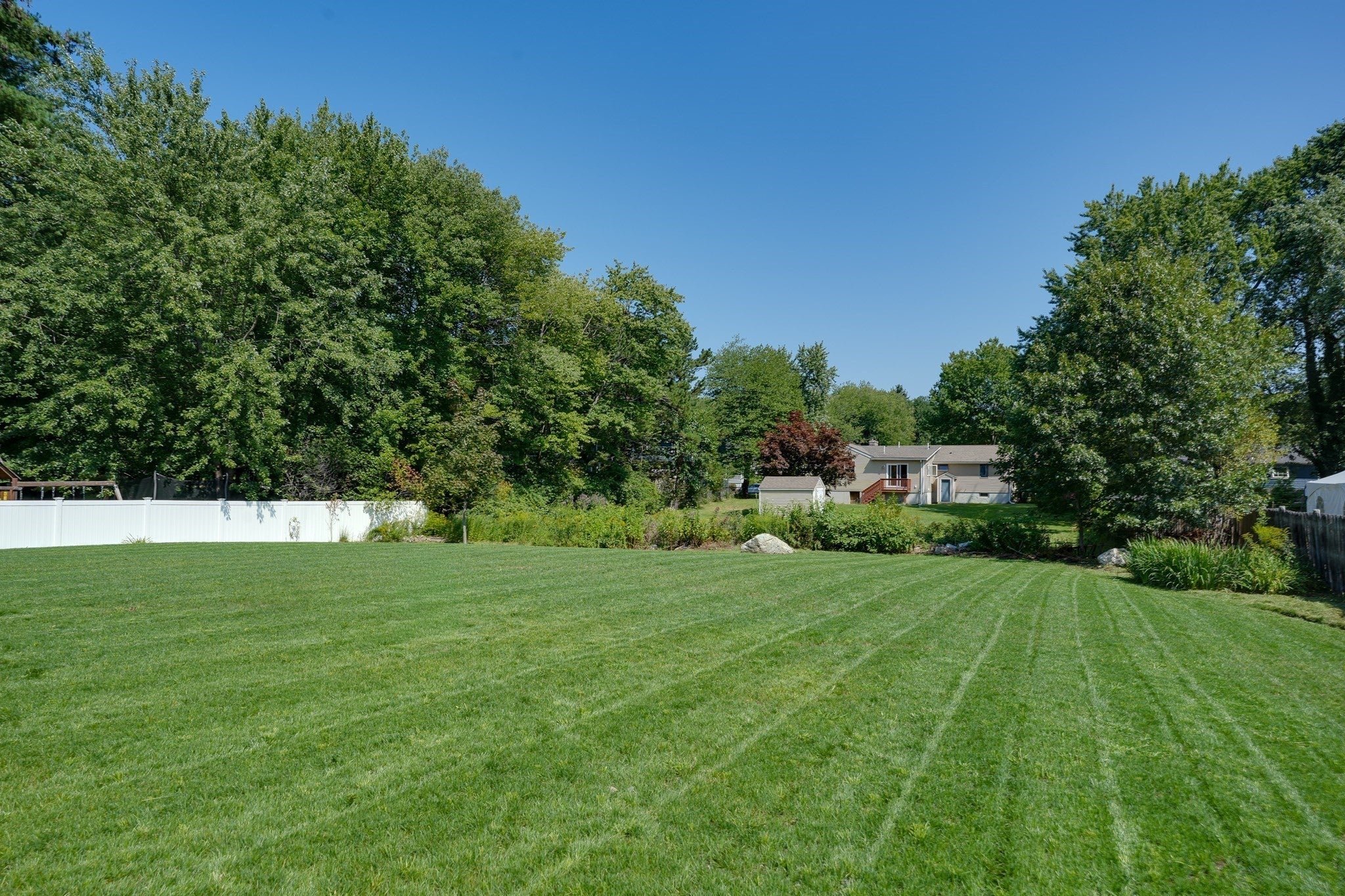 4 Wildwood St, Burlington, MA Photo #6