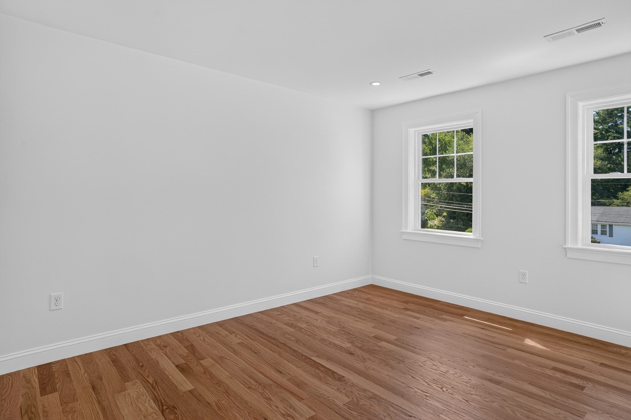 4 Wildwood St, Burlington, MA Photo #30