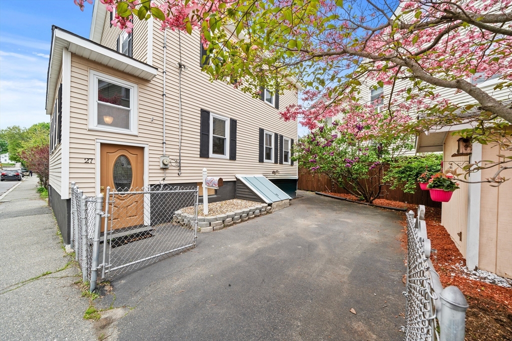 27 Park St, Woburn, MA, 27 Park St, Woburn, MA Photo #3