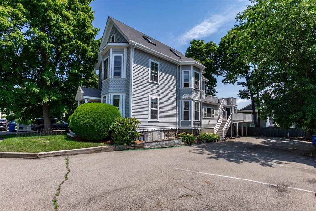 57 Lawrence St