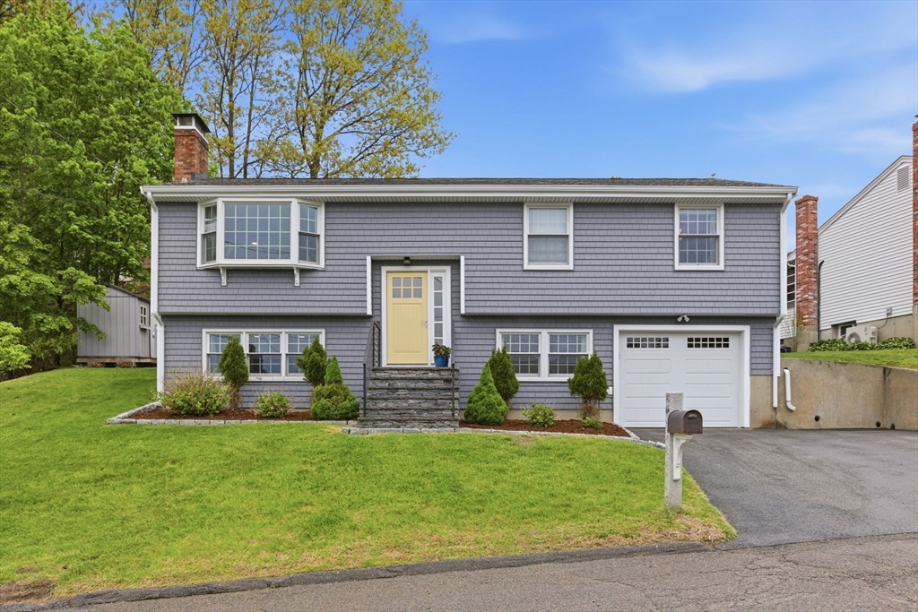 66 Phillips Cir, Waltham, MA Photo #1