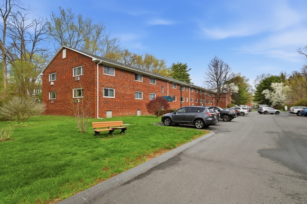 74 Barrett Street 308