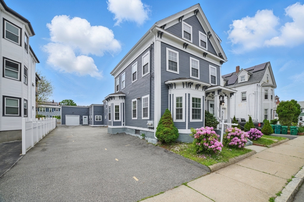 156 Park St 1