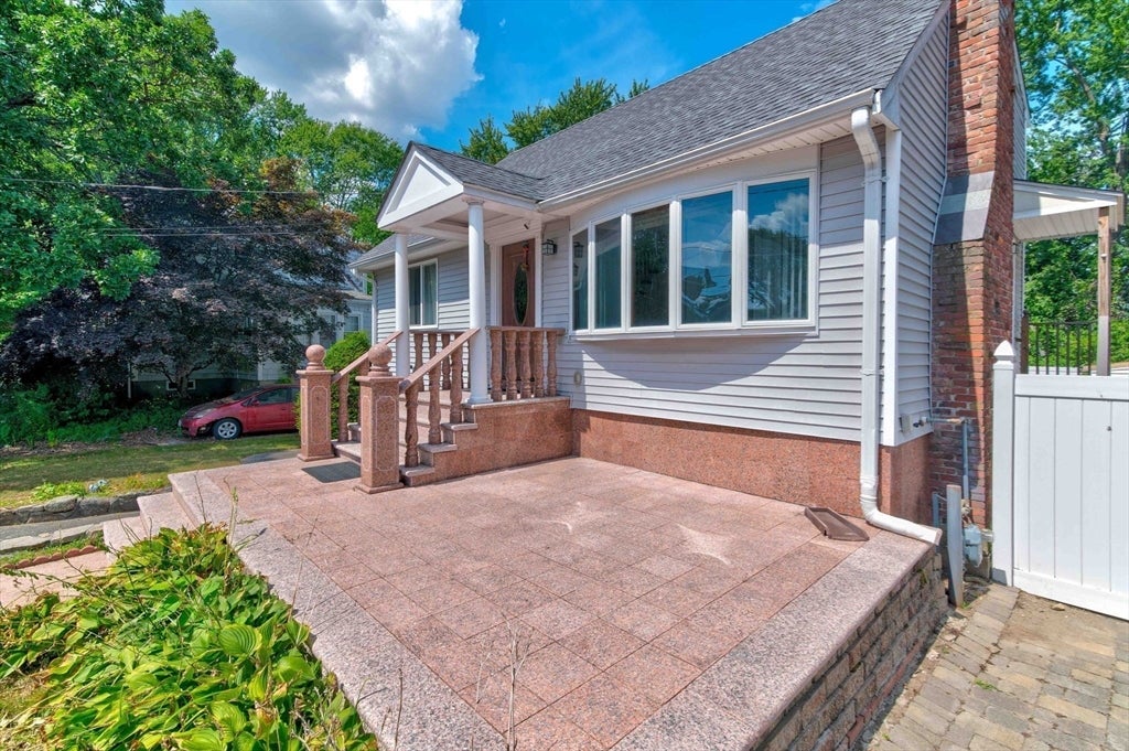 63 Dickerman Ln, Braintree, MA, 63 Dickerman Ln, Braintree, MA Photo #2