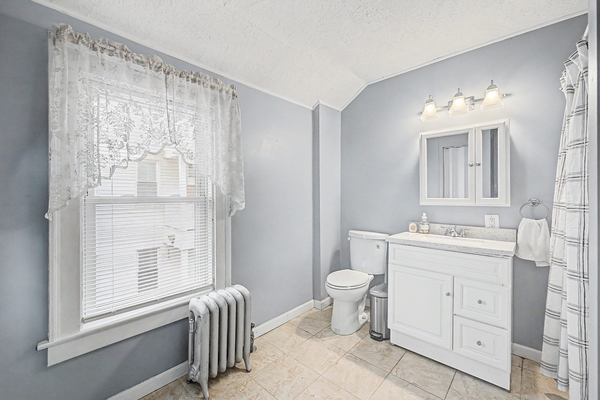 55 Elmwood Ave, Holyoke, MA, 55 Elmwood Ave, Holyoke, MA Photo #21