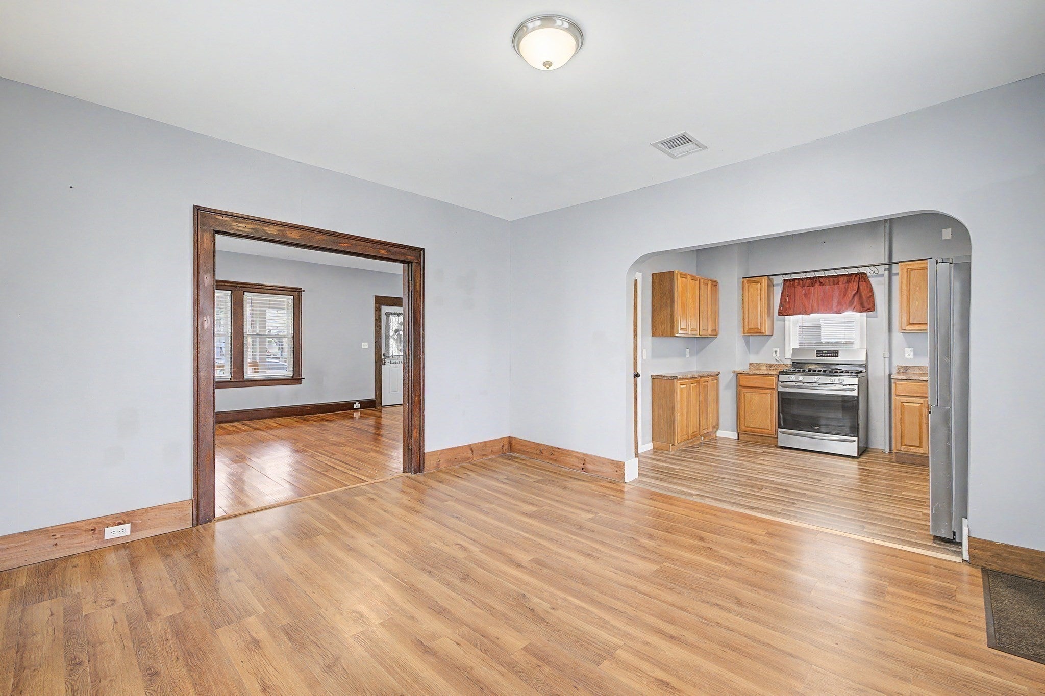 55 Elmwood Ave, Holyoke, MA, 55 Elmwood Ave, Holyoke, MA Photo #11