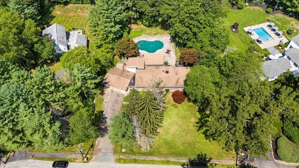 5 Lavelle Ln