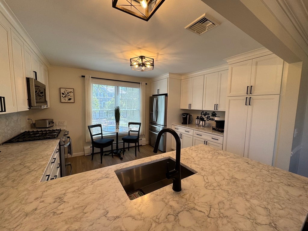 7 Harbor Mist Dr 7