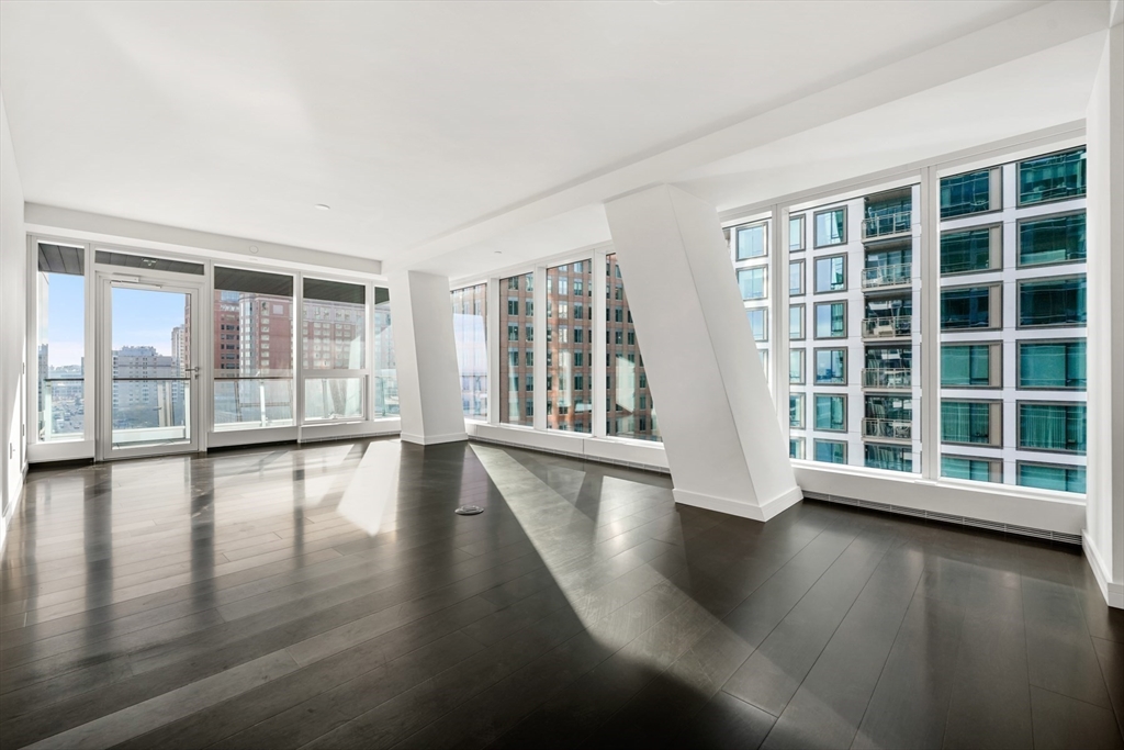 150 Seaport Blvd 10G