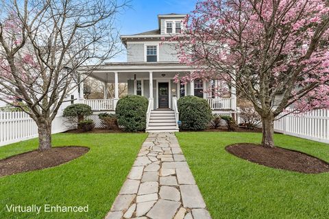 Photo of 435 Lexington Street, Waltham, MA 02452 (MLS # 73502763)