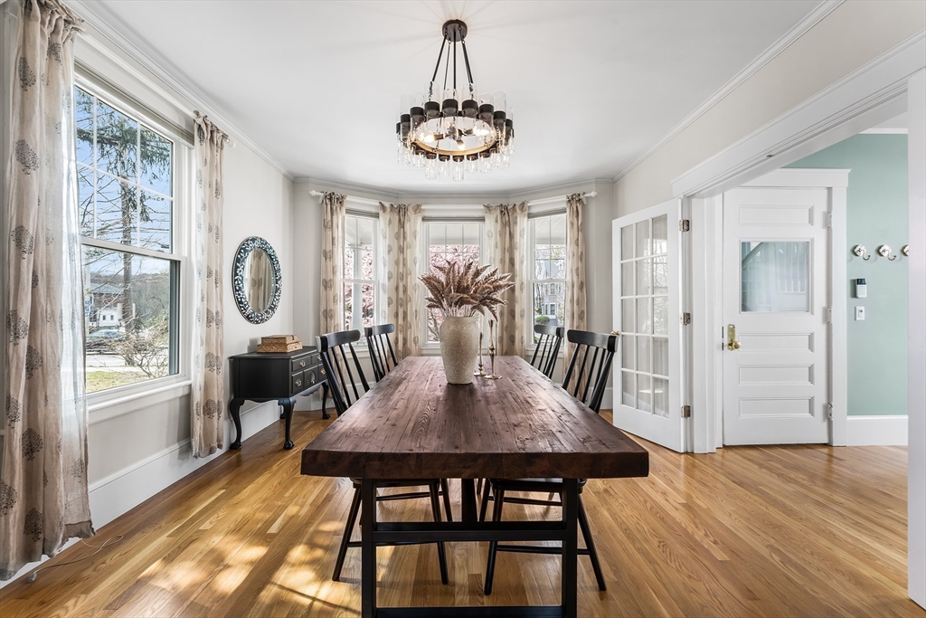 435 Lexington Street