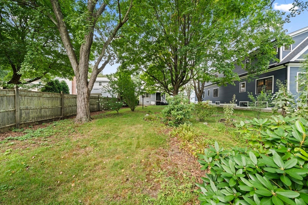 72 Valleyfield St