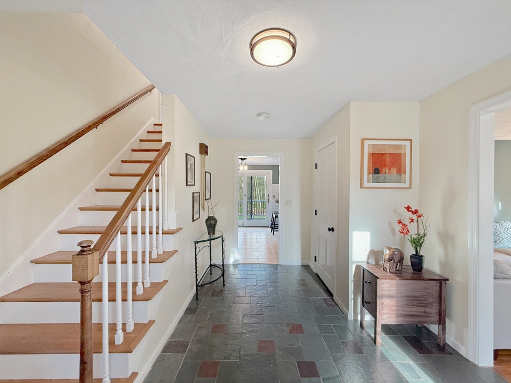 56 Deerfoot Rd